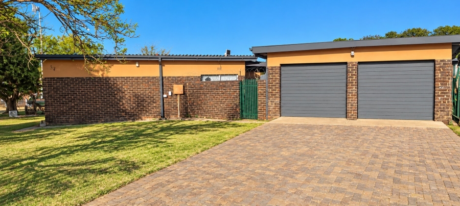 4 Bedroom Property for Sale in Villiers Free State